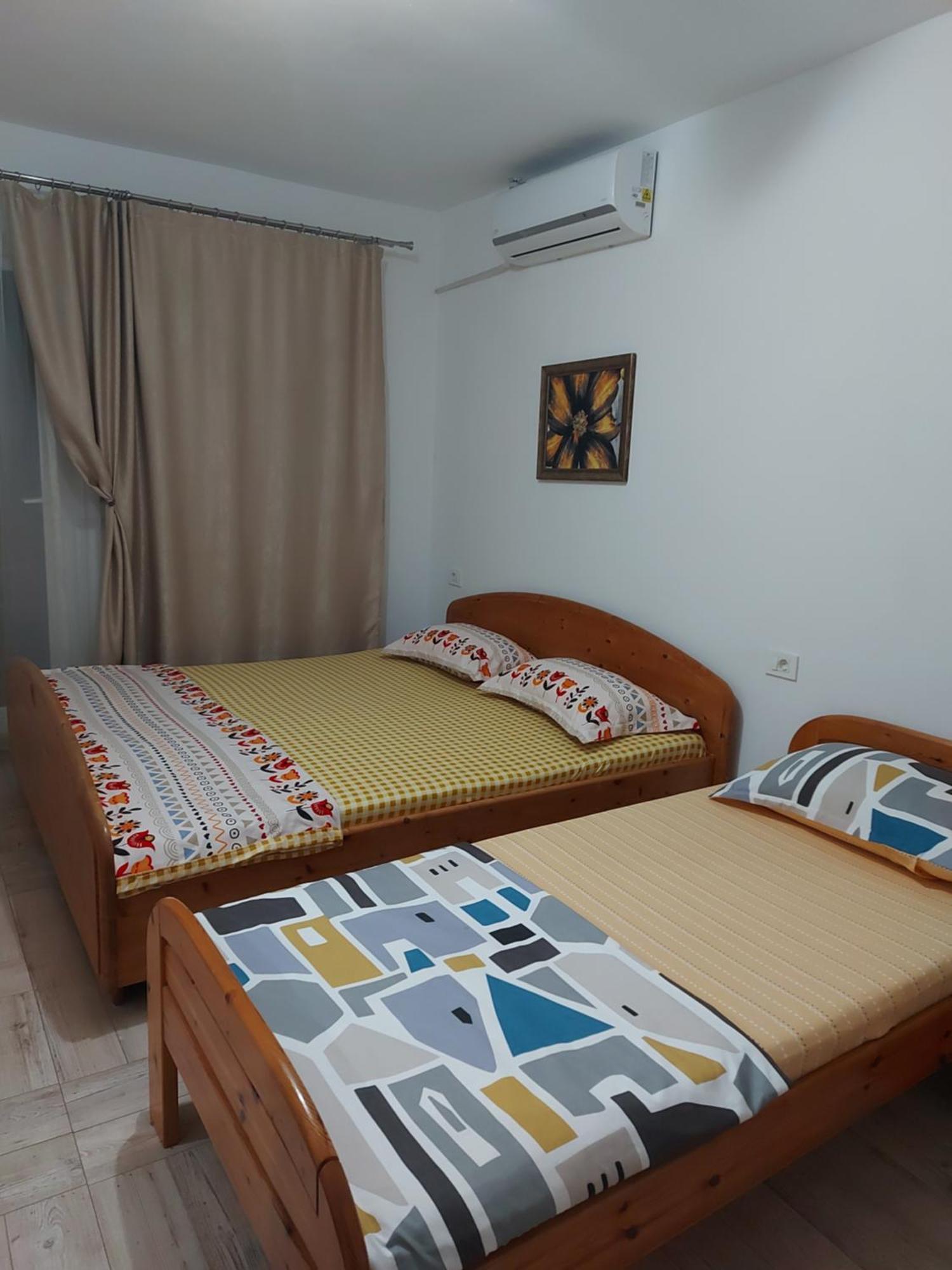 Hotel Casa Dalys à Orşova Extérieur photo