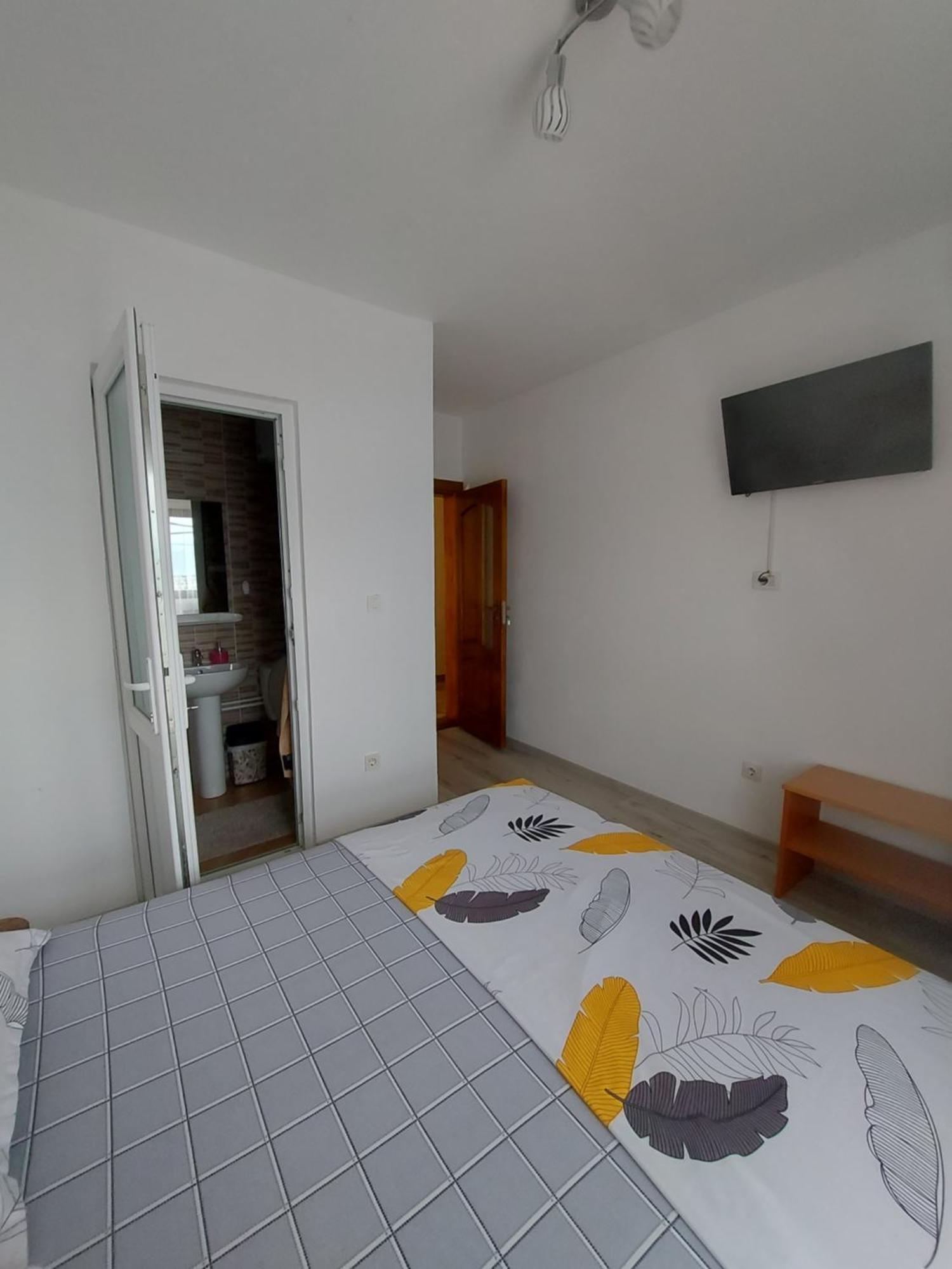 Hotel Casa Dalys à Orşova Extérieur photo
