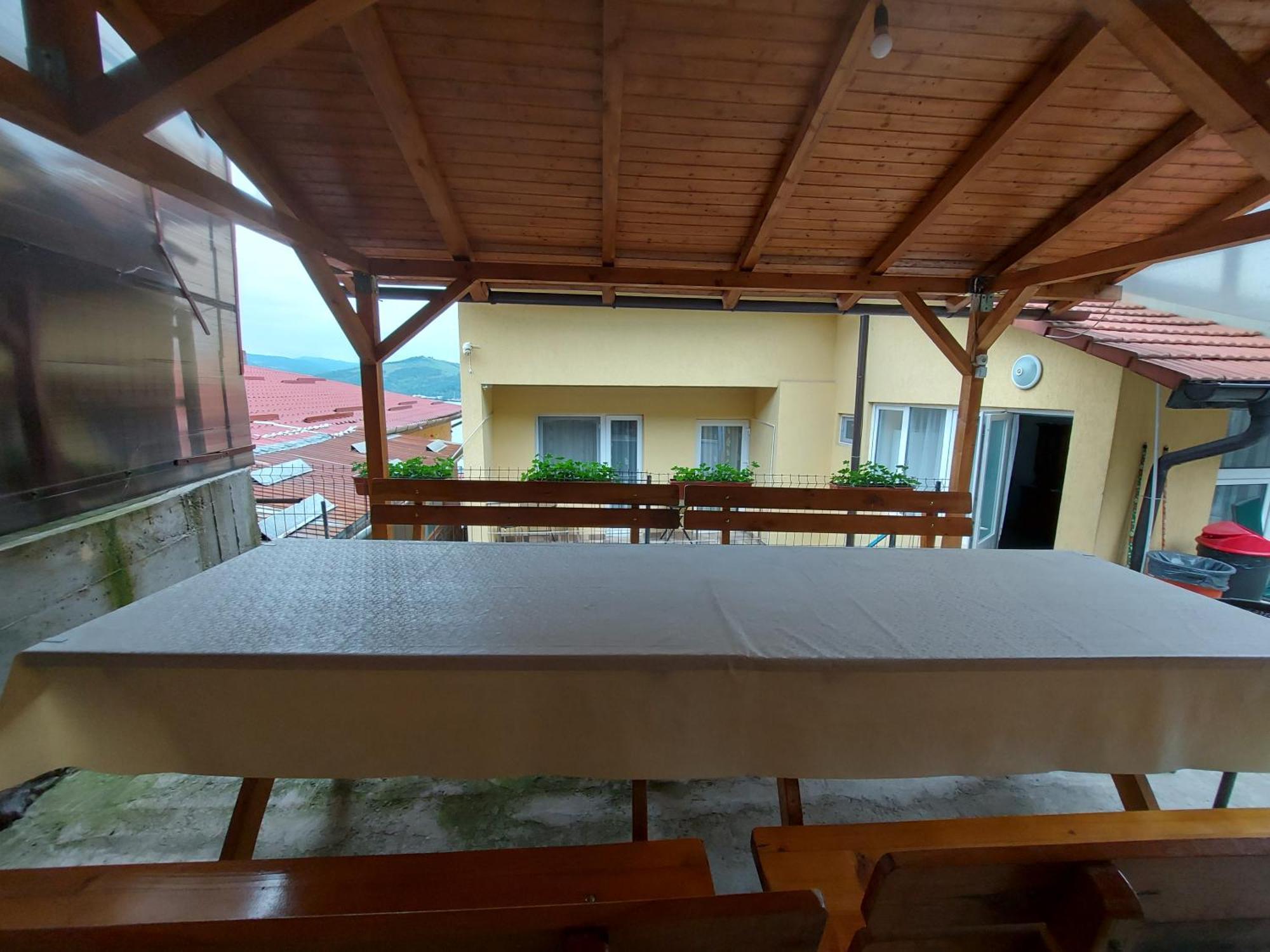 Hotel Casa Dalys à Orşova Extérieur photo